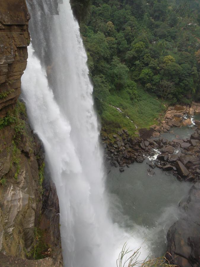 Glass Rooms Accommodations Adam'S Peak Nallathanniya Exterior photo